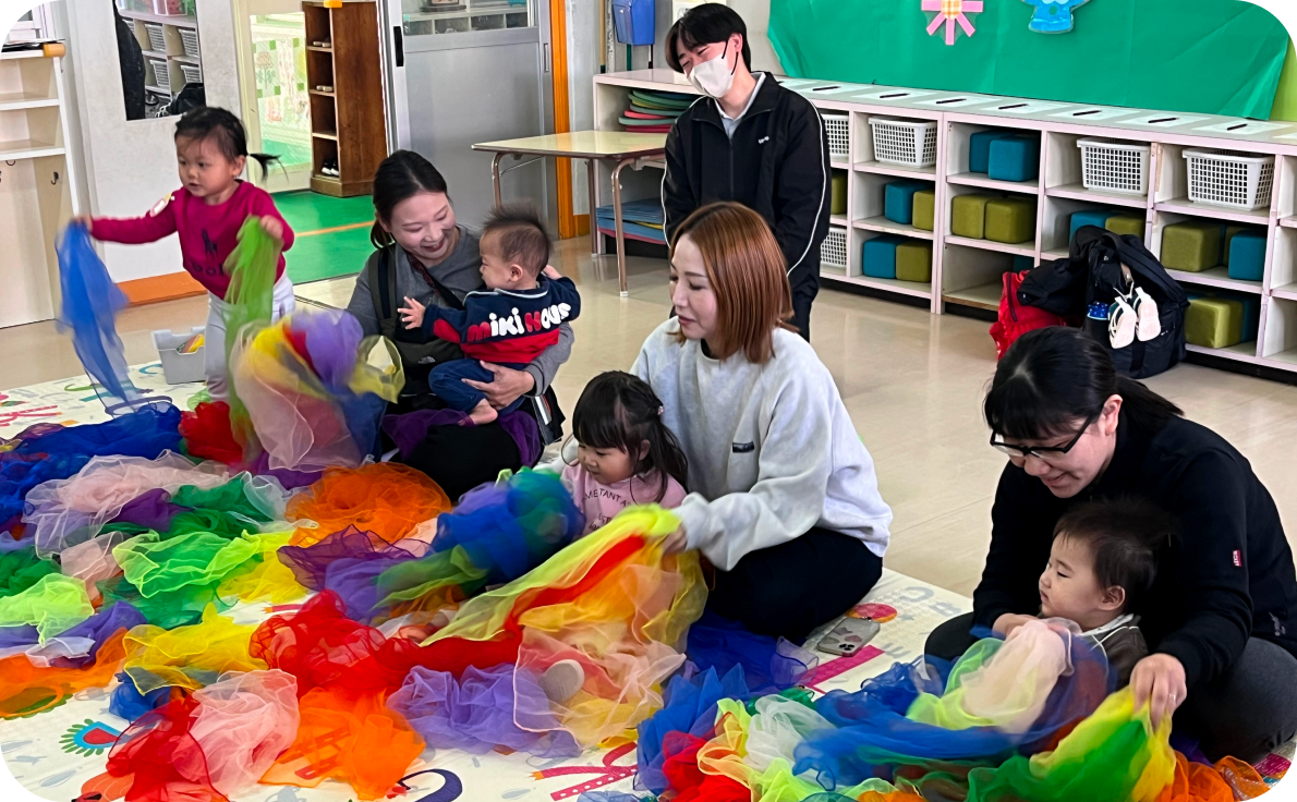 にこにこあそびのようす