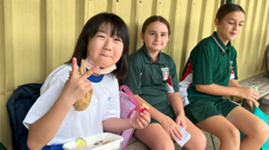 現地小学校訪問