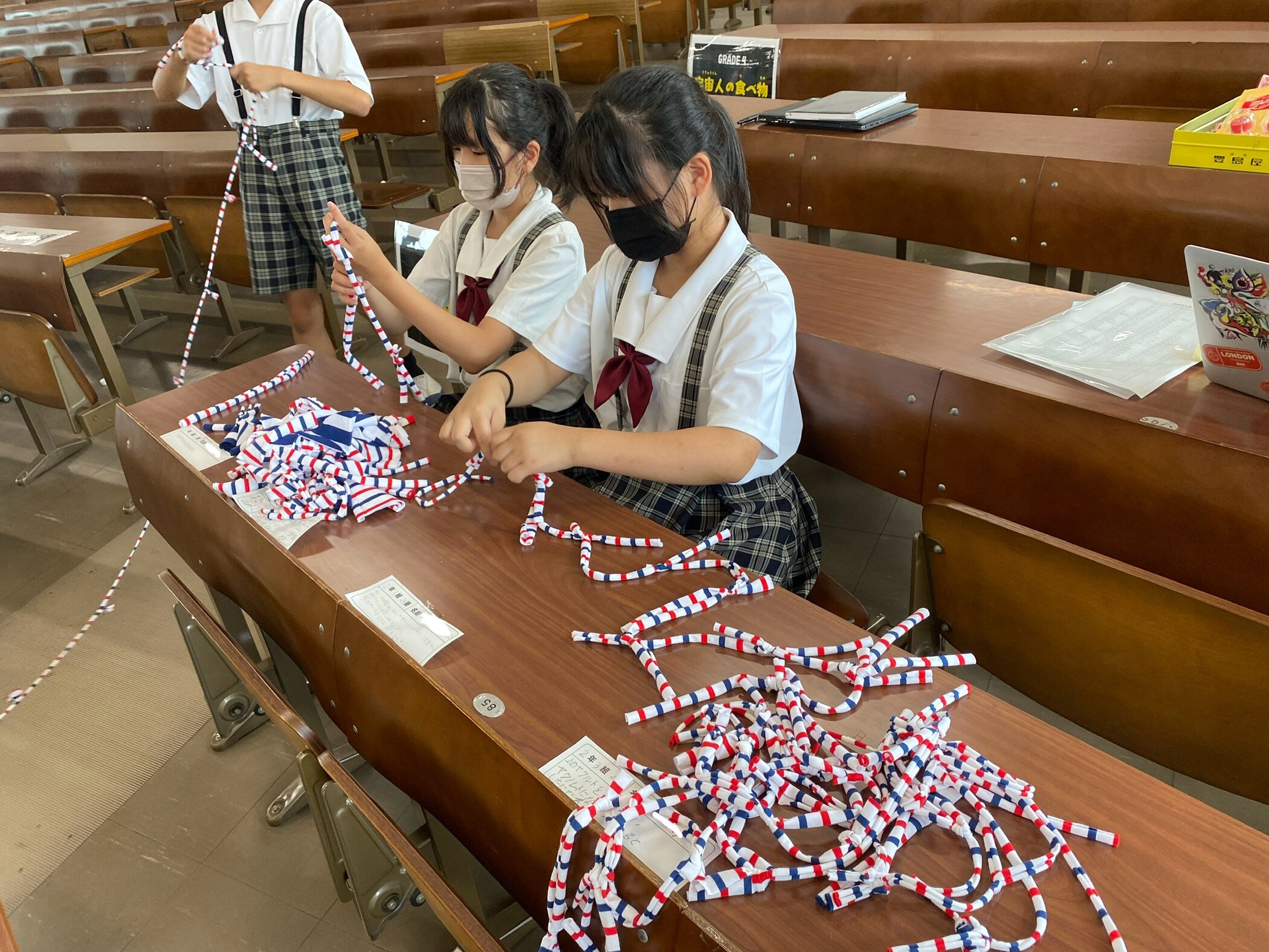 図工たで作った おってたてたら（200円以下の工作） | イベント工作キットの「たの