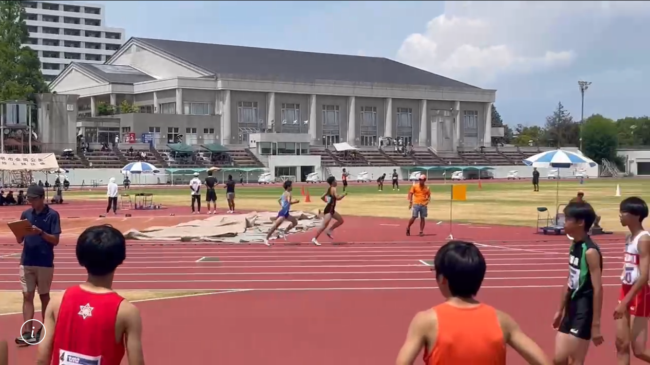 高校陸上競技部1年1500m 入賞