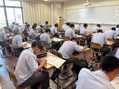 https://www.rishogakuen.ed.jp/ritsumeikan/life/2e53a86419639e93d487627b49f0380937e2f8e4.jpg