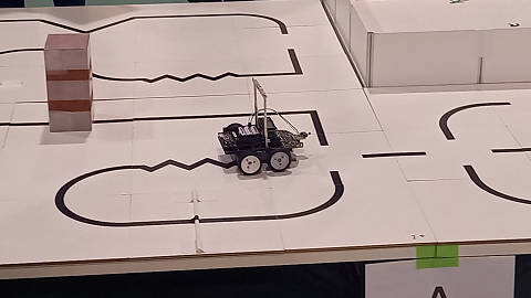 サイエンス部　2025ロボカップ・ジュニア関西ブロック大会出場