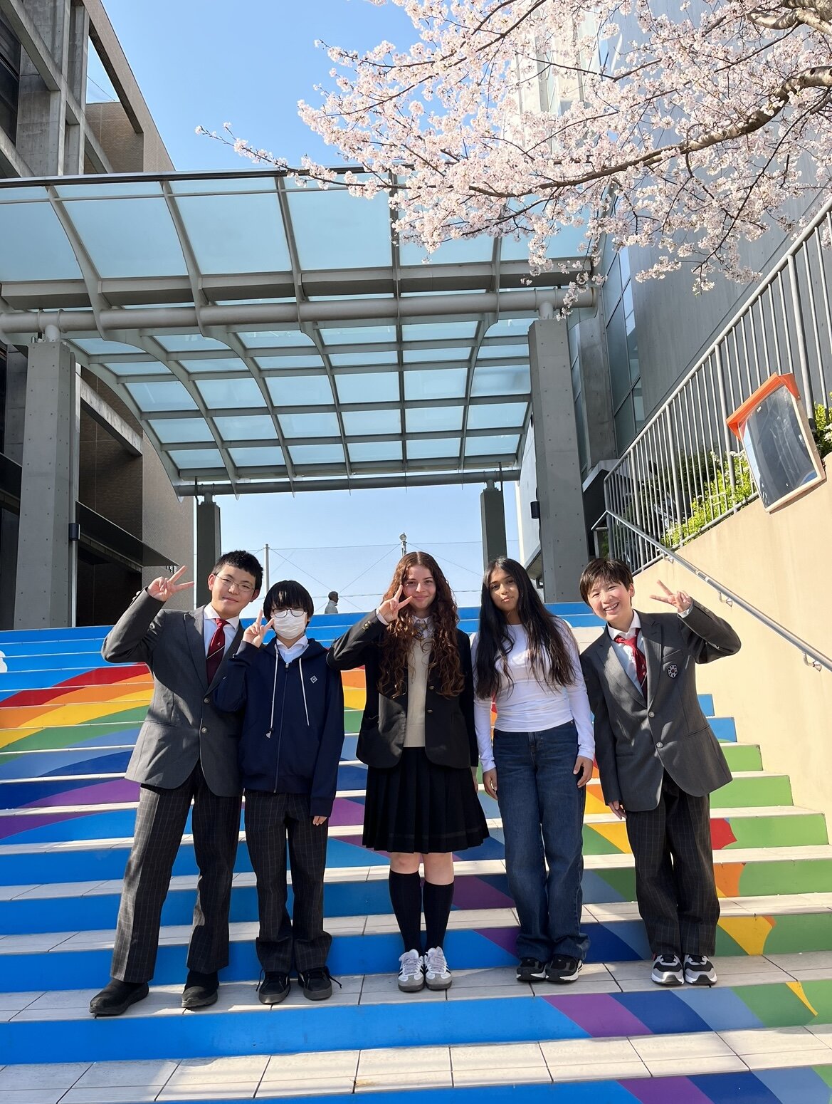 【国際教育】　留学生ジセラさん来校