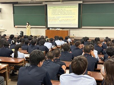 高校1年生　総合・探究「堺をよりよくするアイデアを考えよう」