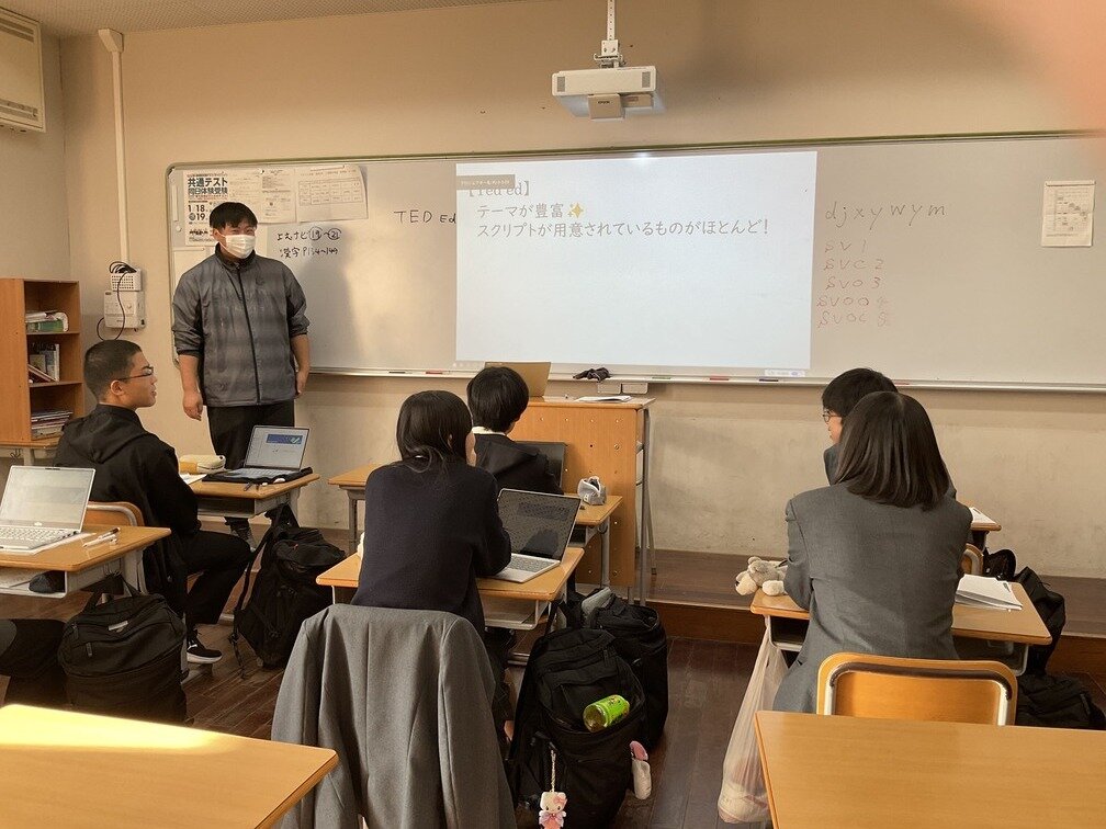 高校1年生　冬期講座が行われています