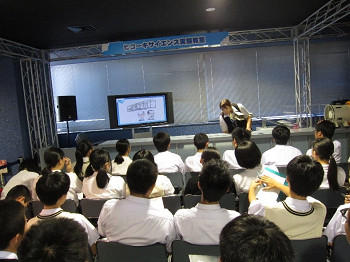 RE01.jpg