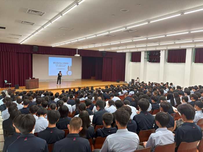 高２　学びみらいPASS解説会を行いました