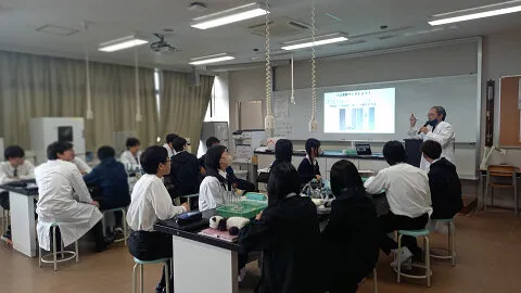 高校1年生 STEAMSⅠ授業紹介①「身の回りの物質について考えよう！」