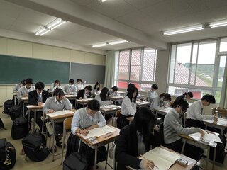 【高３】模試を頑張っています