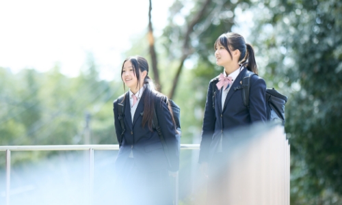 通学中の学生